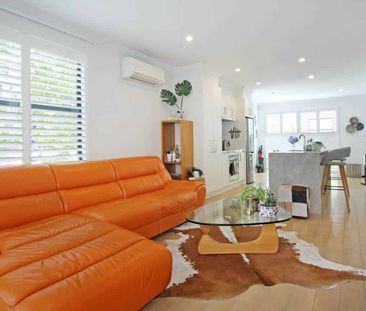 THREE BEDROOM FAMILY HOME - Photo 1