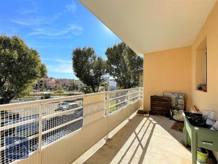 Location Appartement 3 pièces 62m² AVIGNON 84000 - Photo 5