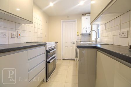 2 bedroom terraced house to rent - Photo 5