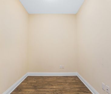 For Lease - 16 Concord Place Unit# 216, Grimsby, Ontario - Photo 6