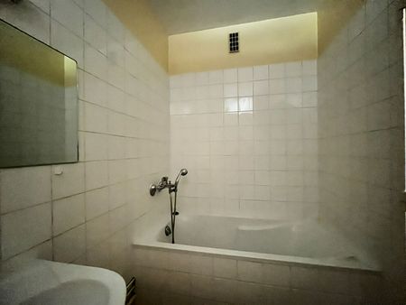 Location Appartement 3 pièces 57m² - Photo 2