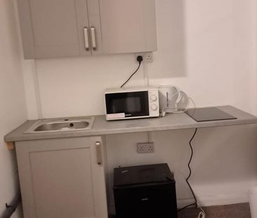 Studio to rent - Photo 4