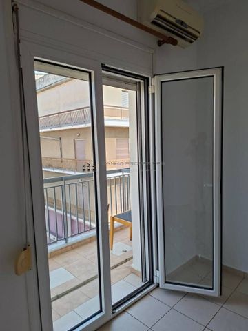 Studio/Γκαρσονιέρα για ενοικίαση Κέντρο (Τρίκαλα) - Photo 2