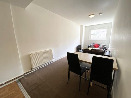4 bedroom ground floor flat to rent - Photo 1