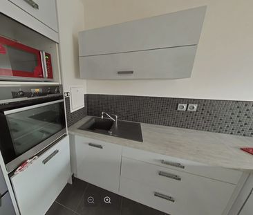 Location Appartement 2 pièces 44m² NEUILLY SUR MARNE 93330 - Photo 3