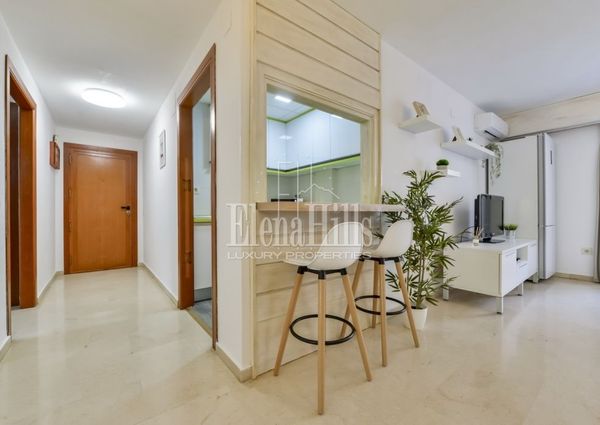 Modern apartment with stunning views of the Mascarat mountain range, Alicante.