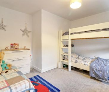 4 bedroom detached house to rent - Photo 6