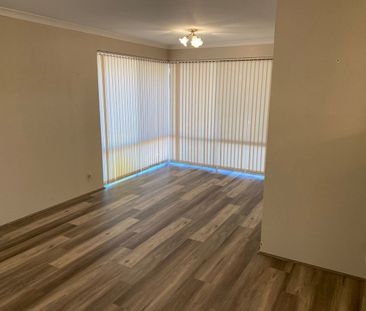 FOR LEASE – 190 Woodland Parade, Stake Hill WA 6181 - Photo 2