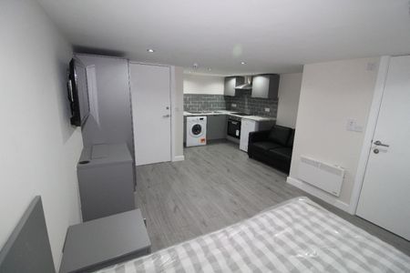 Market Street West Flat, PRESTON, Lancashire PR1 2HB - Photo 2