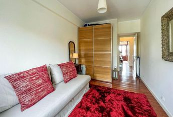 2 Bedroom Apartment with balcony, Belém, Lisboa