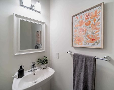 For Lease - 80 Nearco Crescent, Oshawa, Ontario - Photo 3