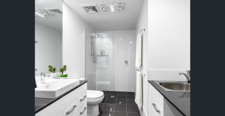 Unfurnished 1 Bed 1 Bath (off street Parking) - Photo 4