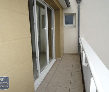 Location Appartement 3 pièces 66m² LAVAL 53000 - Photo 5