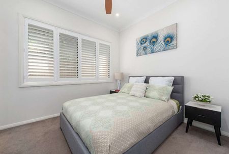 A Rare, Extravagant Spacious Home, Prime Location - Photo 5