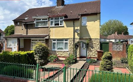 3 bedroom house to rent - Photo 3