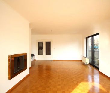 Gunstig gelegen appartement met 2 slaapkamers en een autostaanplaats - Foto 2