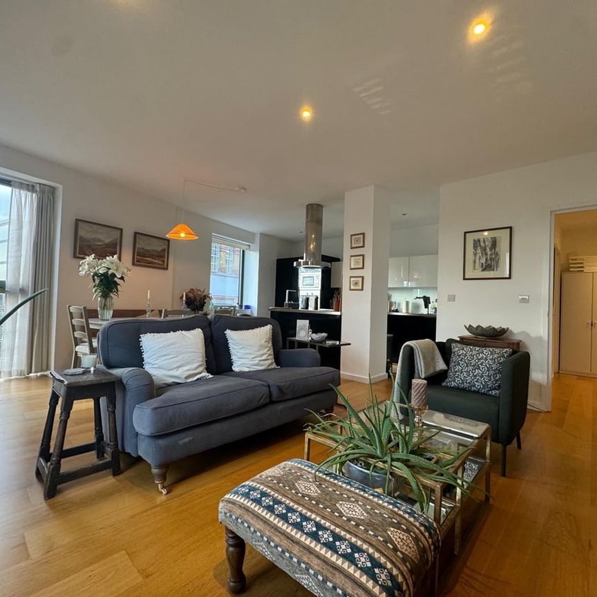 2 Bed Flat, Keppel Row, SE1 - Photo 1