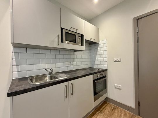 Studio to rent - Photo 1