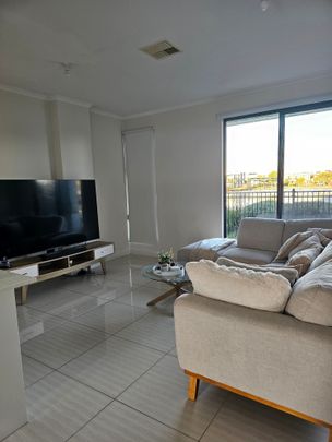 Mawson Lakes - Photo 1