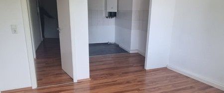 Ab sofort: Großzügige 2-Zimmer-Wohnung mit modernem Bad und Balkon - Photo 1