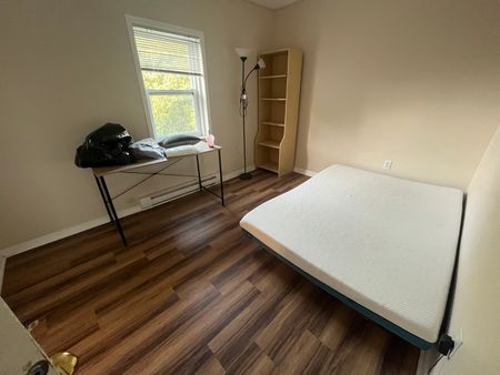 Unit2-217 Colborne St, Kingston, ON K7K 1E4 - Photo 4