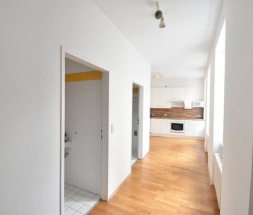 Schöne & Helle 2 - Zimmer Wohnung | unbefristet | ab sofort - Photo 3