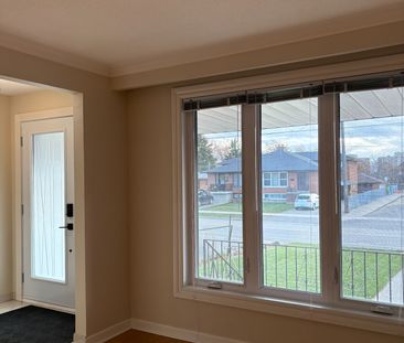 For Lease - 1189 Alexandra Avenue, Mississauga, Ontario - Photo 2