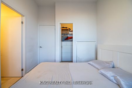 For Lease - 1 Cardiff Road Unit# 402, Toronto, Ontario - Photo 2