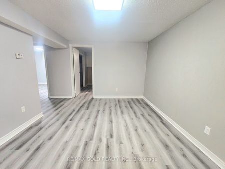 For Lease - 27 Heather Road, Hamilton, Ontario - Photo 2