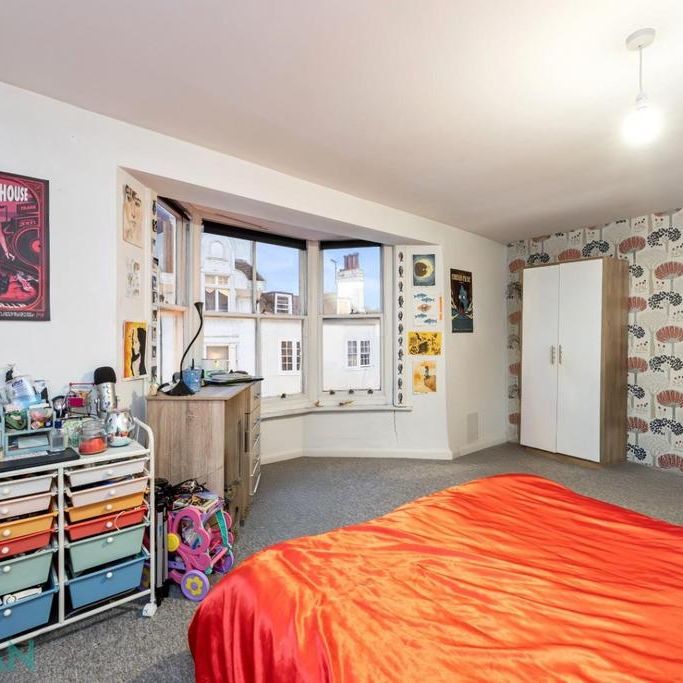 3 bedroom apartment to rent - Photo 1