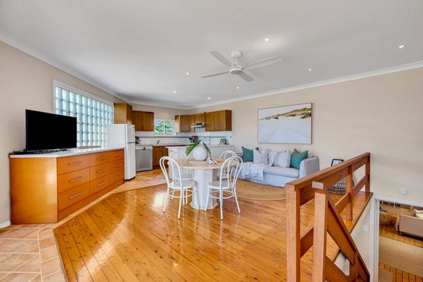 Spacious Family Home With Ocean Views - Photo 1