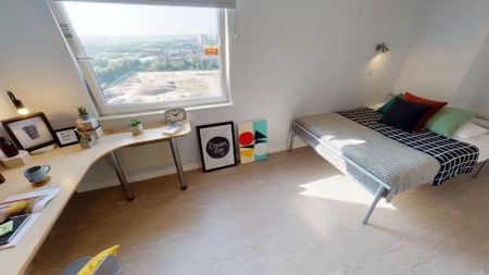 Silver En Suite - Photo 2