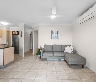 Quiet Townhouse in Popular Gordon Park - Photo 1