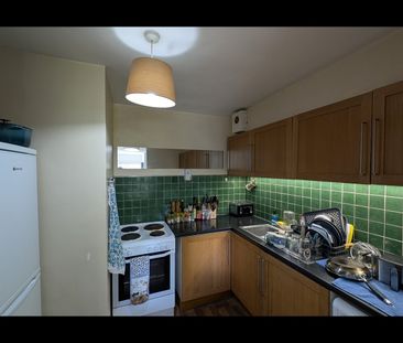 1 Bed Flat, Clarendon Road, LS2 - Photo 2