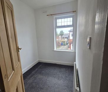 3 bedroom end of terrace house to rent - Photo 5