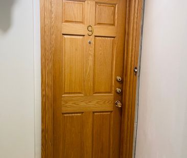 2010 Rue Chomedey, Montréal (Ville-Marie), QC H3H - Photo 1