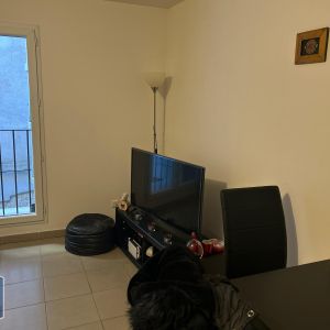 Location Appartement 2 pièces 39m² CLERMONT L HERAULT 34800 - Photo 2