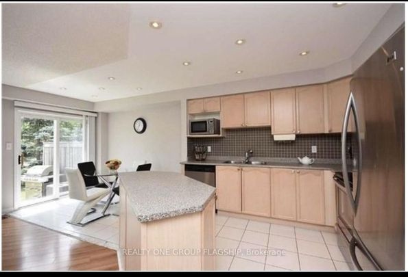 For Lease - 5530 Glen Erin Drive Unit# 166, Mississauga, Ontario - Photo 1