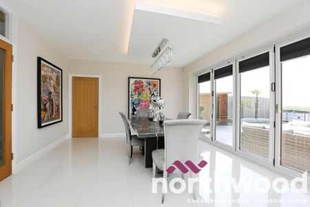 5 bedroom detached house to rent - Photo 4