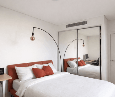 Bright & Upgraded 1-Bedroom Apartment - Photo 5