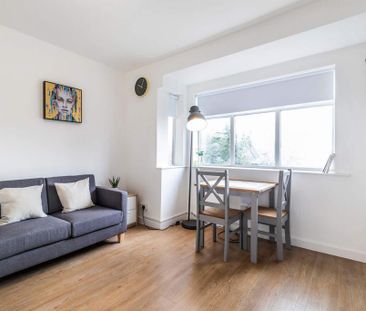 1 bedroom flat to rent - Photo 6