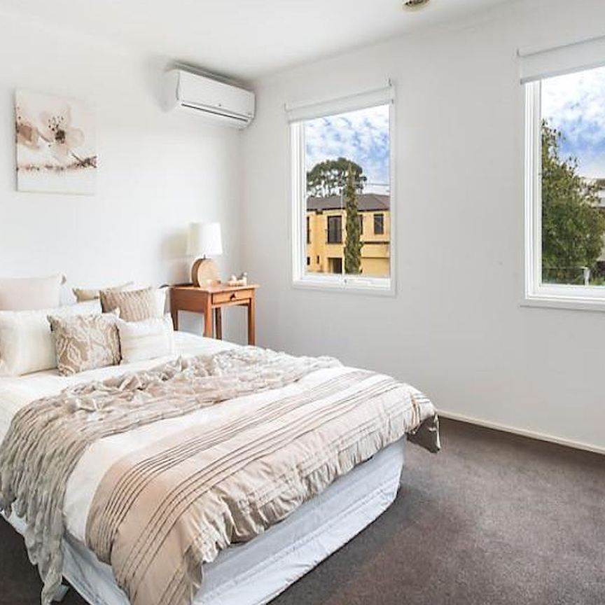 10C Clyve Avenue, Mentone. - Photo 1