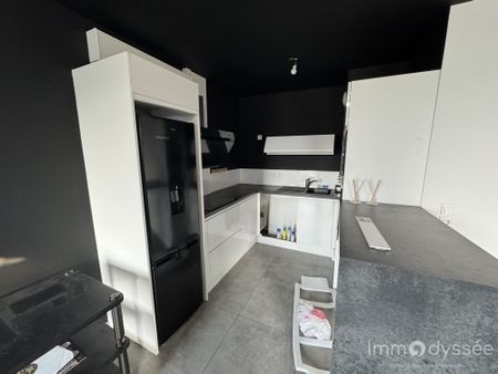 Location Appartement 3 pièces 65m² NOISY LE GRAND 93160 - Photo 5