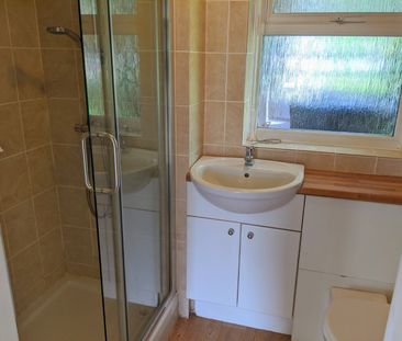 2 bedroom flat to rent Waterford Place, Highcliffe - Photo 4