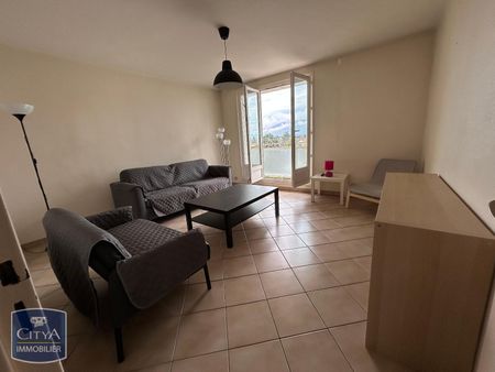 Location Appartement 4 pièces 75m² ST MARTIN D HERES 38400 - Photo 2