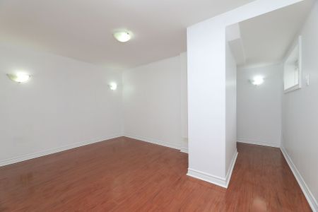 For Lease - 64 Madeira Avenue Unit# Lower, Vaughan, Ontario - Photo 5