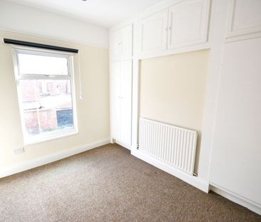 Elmfield Terrace, Darlington - Photo 3