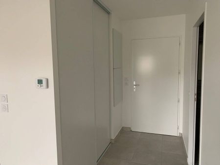 Location appartement 2 pièces 50.59 m² à Tournon-sur-Rhône (07300) - Photo 3