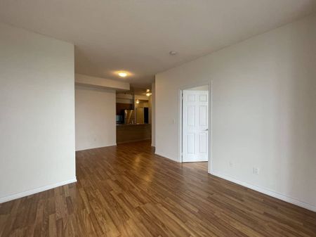 COLLEGE PARK PHASE II: Bay & College (761 Bay St) AD#103405 - Photo 3