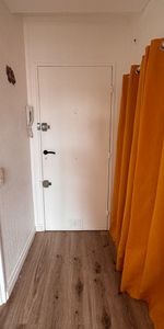 Location Appartement 1 pièce 32m² - Photo 4